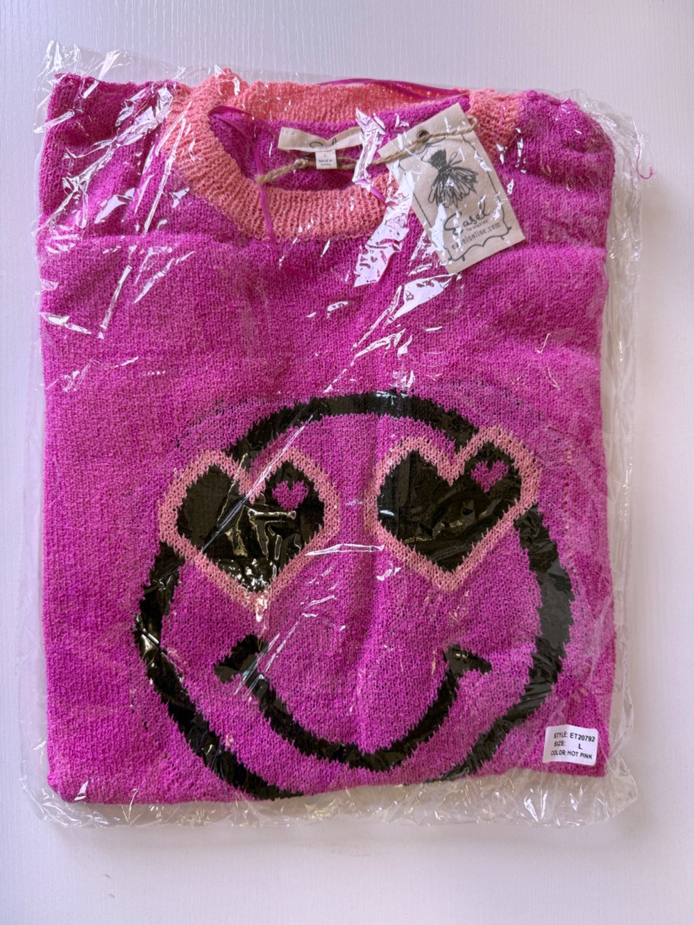 Easel | Delulu for the Plot Distressed Smiley Sweater Heart Eyes Pink New Large - Picture 8 of 10